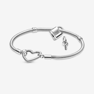 Pandora Moments Padlock & Heart Bracelet Gift Set Sterling Silver | 71325-HSYP