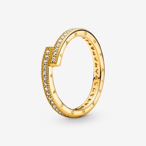 Pandora Sparkling Overlapping Ring Gold Plated | 82139-EFHW