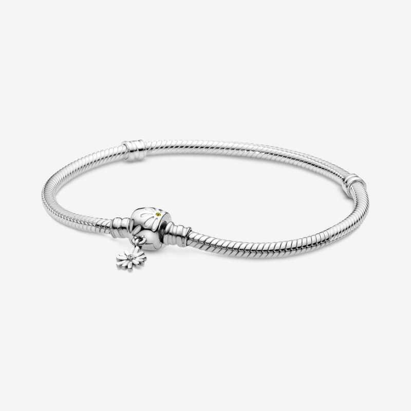 Pandora Moments Daisy Flower Clasp Snake Chain Bracelet Sterling Silver | 18746-WJMK