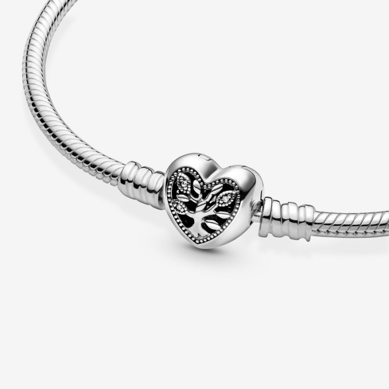 Pandora Moments Family Tree Heart Clasp Snake Chain Bracelet Sterling Silver | 87940-AEDX