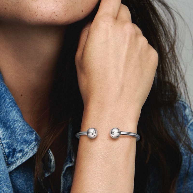 Pandora Moments Open Bangle Sterling Silver | 18925-GVJA