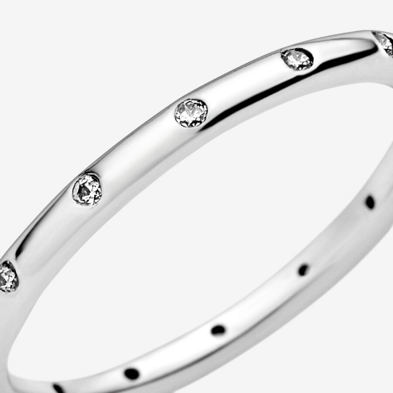 Pandora Simple Sparkling Band Ring Sterling Silver | 74326-XHQK